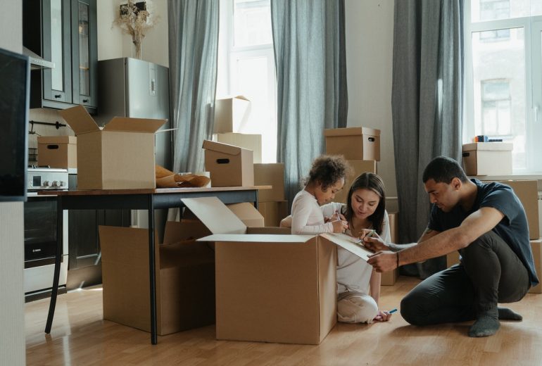 4 Essential Chores When Moving into a New Home