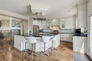 Explore,Stunning,Photos,Of,A,Renovated,Luxury,Kitchen,And,Dining